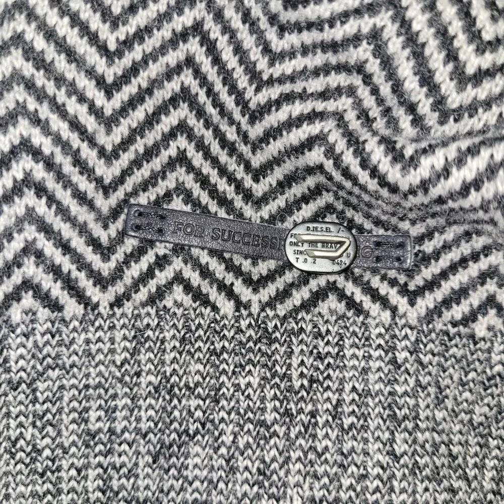Diesel Vintage Tricot & Co. Wool Blend Herringbone V Neck Sweater
